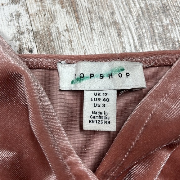 Topshop Dusty Rose Pink Velour Twist Front Bodysuit Size 8 - Picture 5 of 10